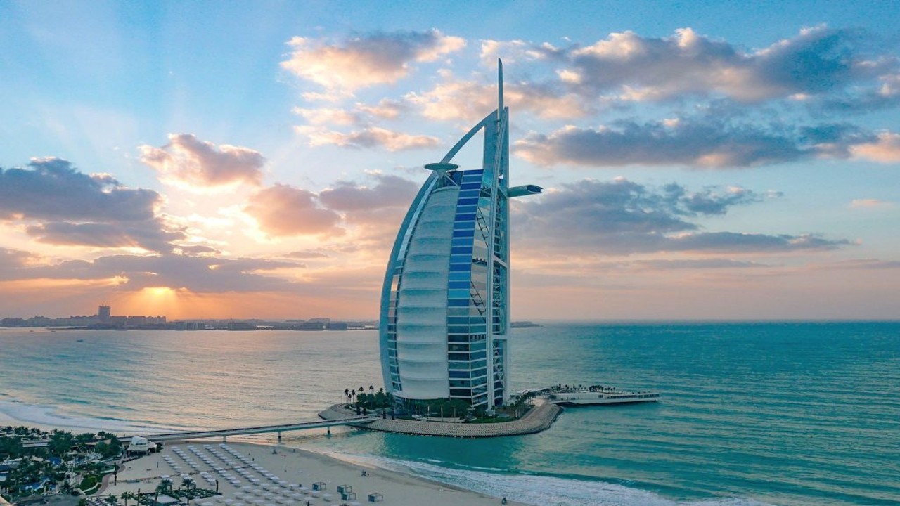 Burj Al Arab, Dubai, United Arab Emirates COMMERCIAL BUILDING